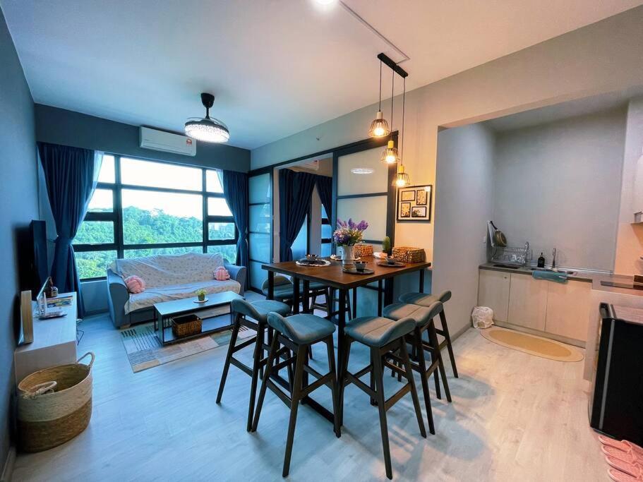 Pangsapuri Natural Living Jesselton Quay 自然简约生活休闲居